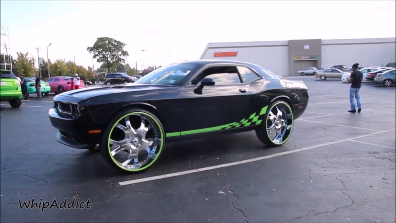 WhipAddict: Dodge Challenger on 30" Asanti AF143 Rims ...