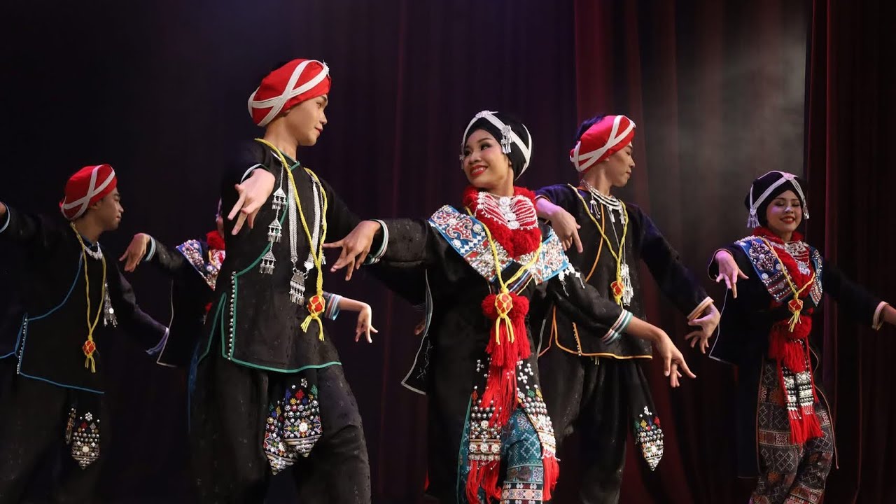 วิทลัยนาฏศิลปเชียงใหม่ | ปีใหม่อิ้วเมี่ยน ศิลปะนิพนธ์2568