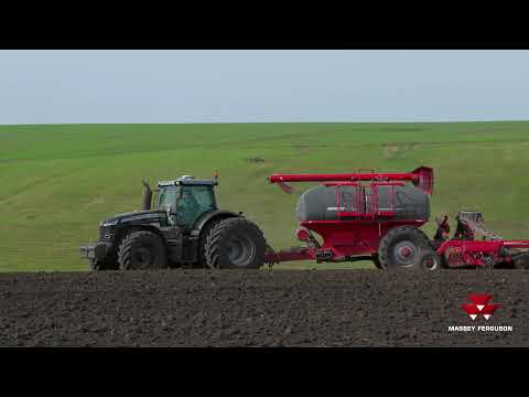 Колесный трактор Massey