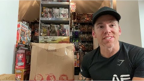 Transformers generation one complete collection rare Japanese exclusive unboxing. G1 vintage takara