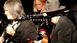 Video thumbnail of "Eric Andersen, "Close the Door Lightly" (When You Go), Bearsville Theater, NY, 12/13/2013"