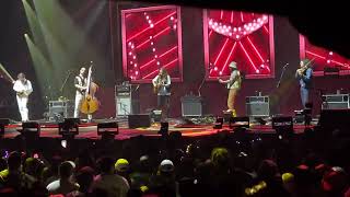 Billy Strings - 15 Steps live @ UNO Lakefront Arena 12-29-24