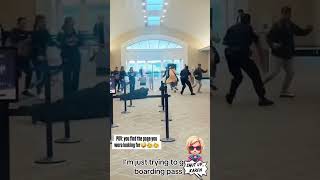 ✈️😱 WILD Airport Meltdown Caught on Camera – You Won’t Believe What Set Her Off!