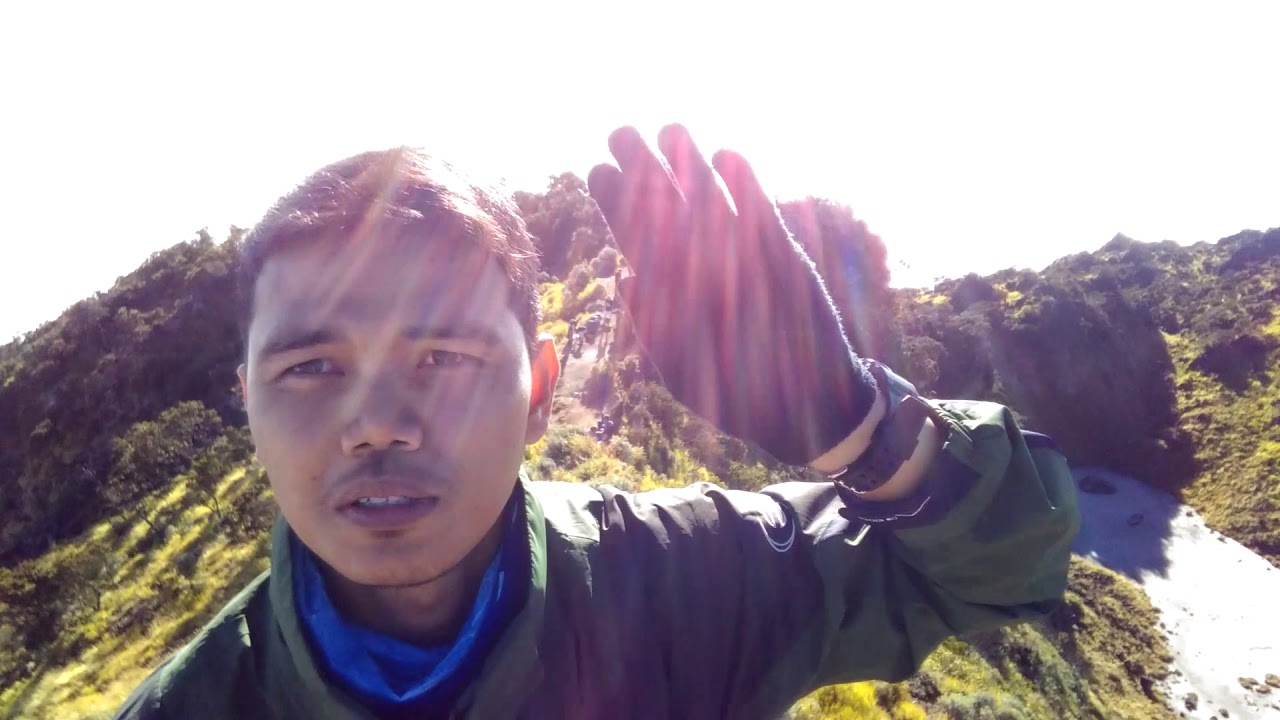 Keindahan puncak gunung sumbing 