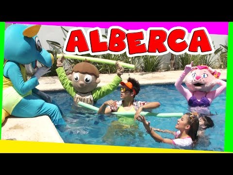 Kids Play en la ALBERCA PISCINA - gatita kimy VACACIONES