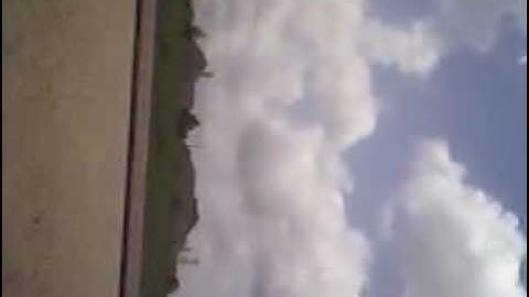 home made rc ugly stick maidenflight and desinigrates in mid air!