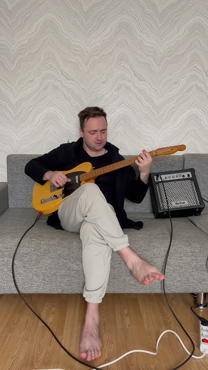 Фингерстайл #fenderguitars #фингерстайл #fingerstyle - YouTube