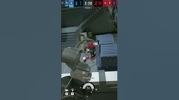 I SWEAR HE RAN INTO MY BULLETS #gaming #rainbowsixsiege #funnymoments