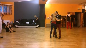 Jakub and Jana zouk demo in Stolarna