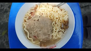 Review Mie Bakso Isi Cabe & Mie Bakso Urat Bakso Raksasa Sukasari Bogor (Harga Rp12.000 per porsi)