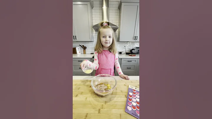 JOY'S FAMOUS VALENTINE'S DAY BROWNIE #shorts #food #kids #kids #cake #brownie #honeyimahomechef #fun