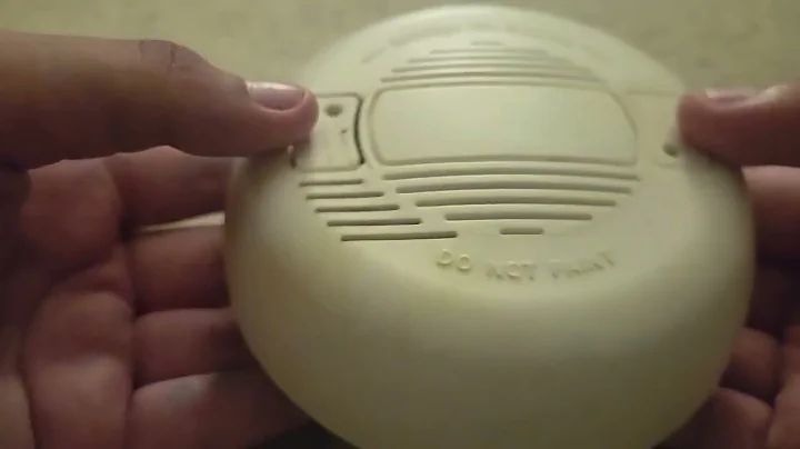 A quick test of my BRK Electronics 4120B smoke alarm.
