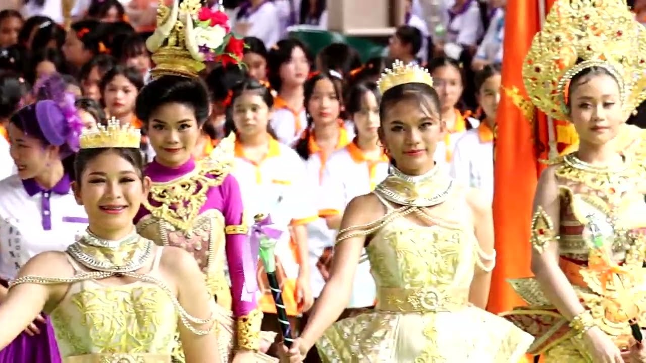 Highlight (3) การแข่งขันกีฬาคณะสีสัมพันธ์ ปีการศึกษา 2566 โรงเรียนสายน้ำผึ้ง ในพระอุปถัมภ์ฯ