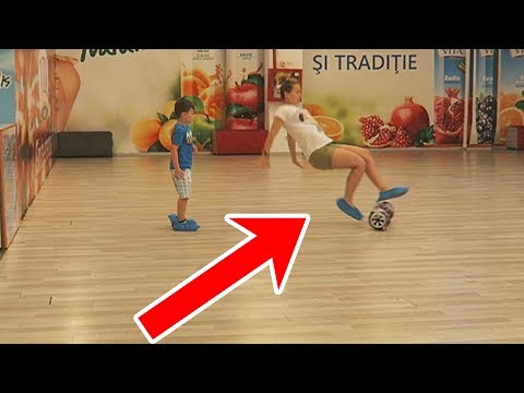 Mama a cazut rau de pe hoverboard