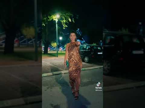 Enisa dancing to
