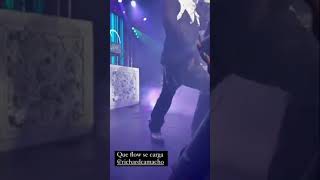 Richard durante CNCO Ya Tú Sabes live en Orlando Florida