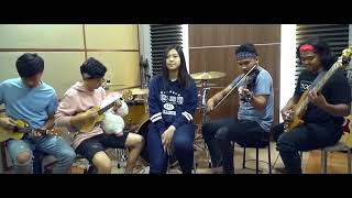 Girls like you keroncong ukulele