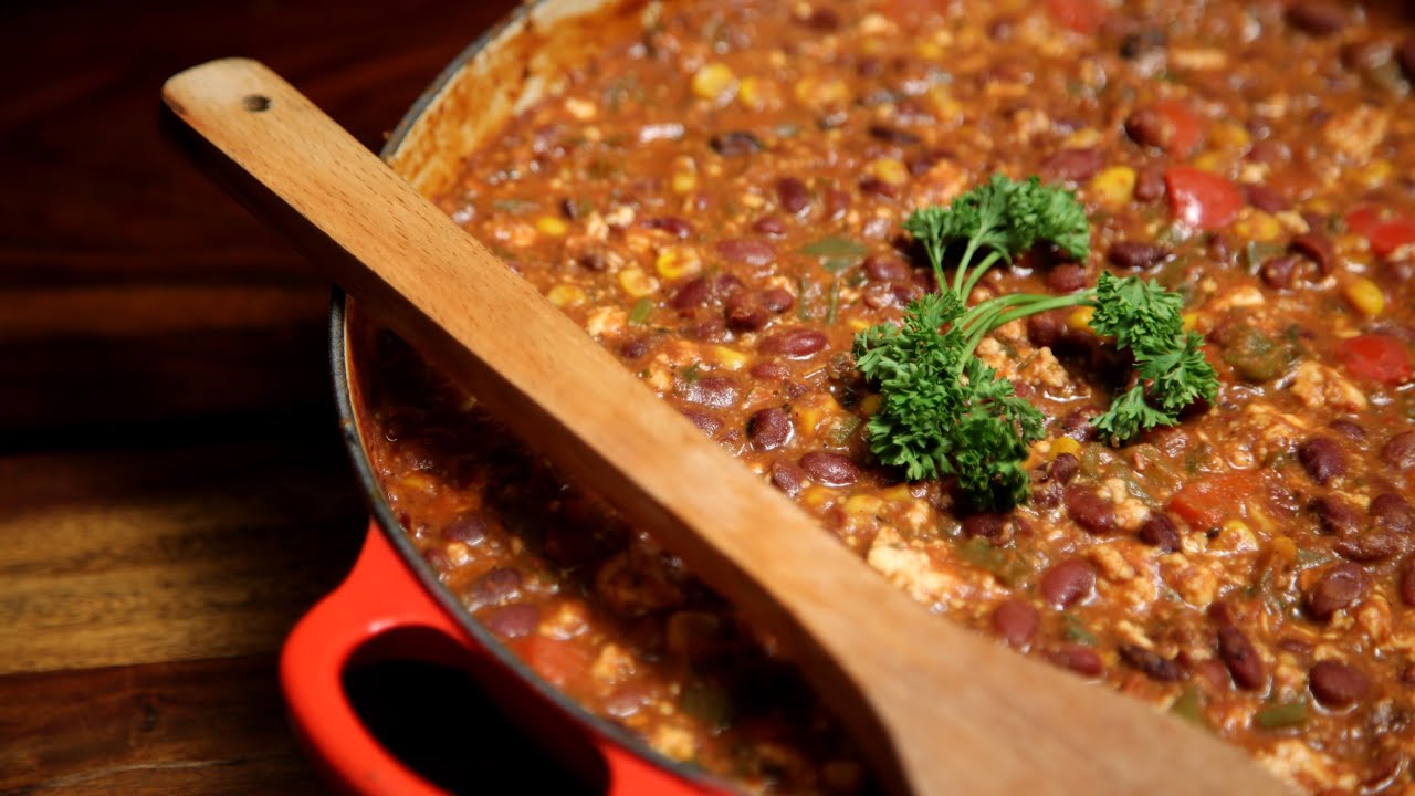 Vegetarian Chilli | Easy To Make Vegan Recipe | Divine Taste With Anushruti | Rajshri Food