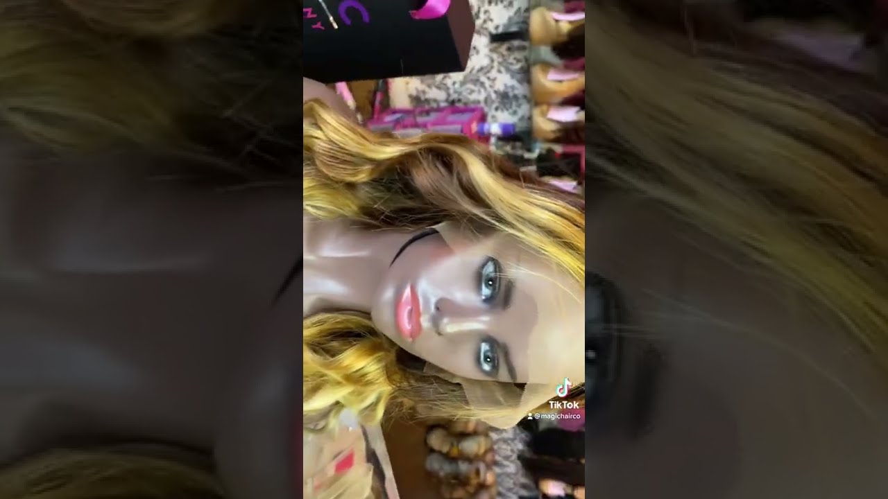 Custom blonde omber lace wig from Magic Hair Company glueless wig boutique in Culver City ca👱🏽‍♀️