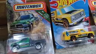 Mini unboxing de ( Abriendo carros Matchbox y hot wheels )