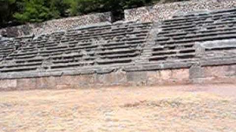 Delphi_ancient stadium 2004.AVI