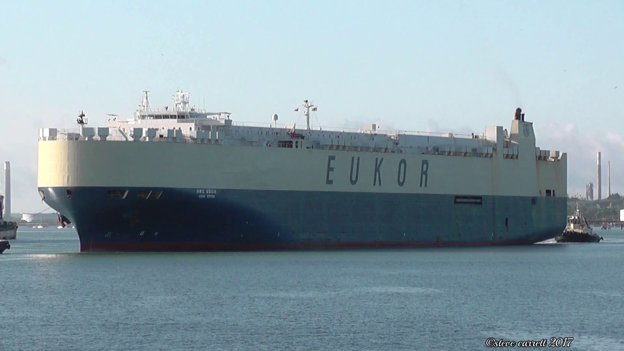 EUKOR RoRo Vehicles Carrier 'Asian Empire' Southampton from Bremerhaven