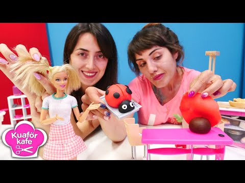 Barbie oyunları. Barbie kızını doğum günü partisi için hazırlanıyor! Sevcan ve Ümit ile video