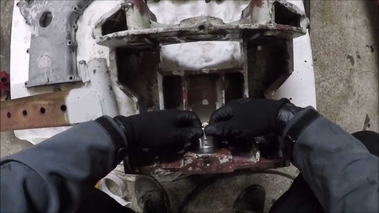 Składanie wspornika przedniej osi C360