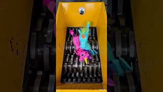🤯 What Happens When These Toys Go Into the Shredder? #crushing #experiment