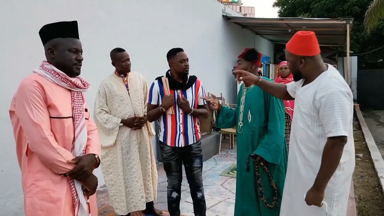 Il y a bonne nouvelle à la mosquée  aujourd'hui il y a pass de palabre 