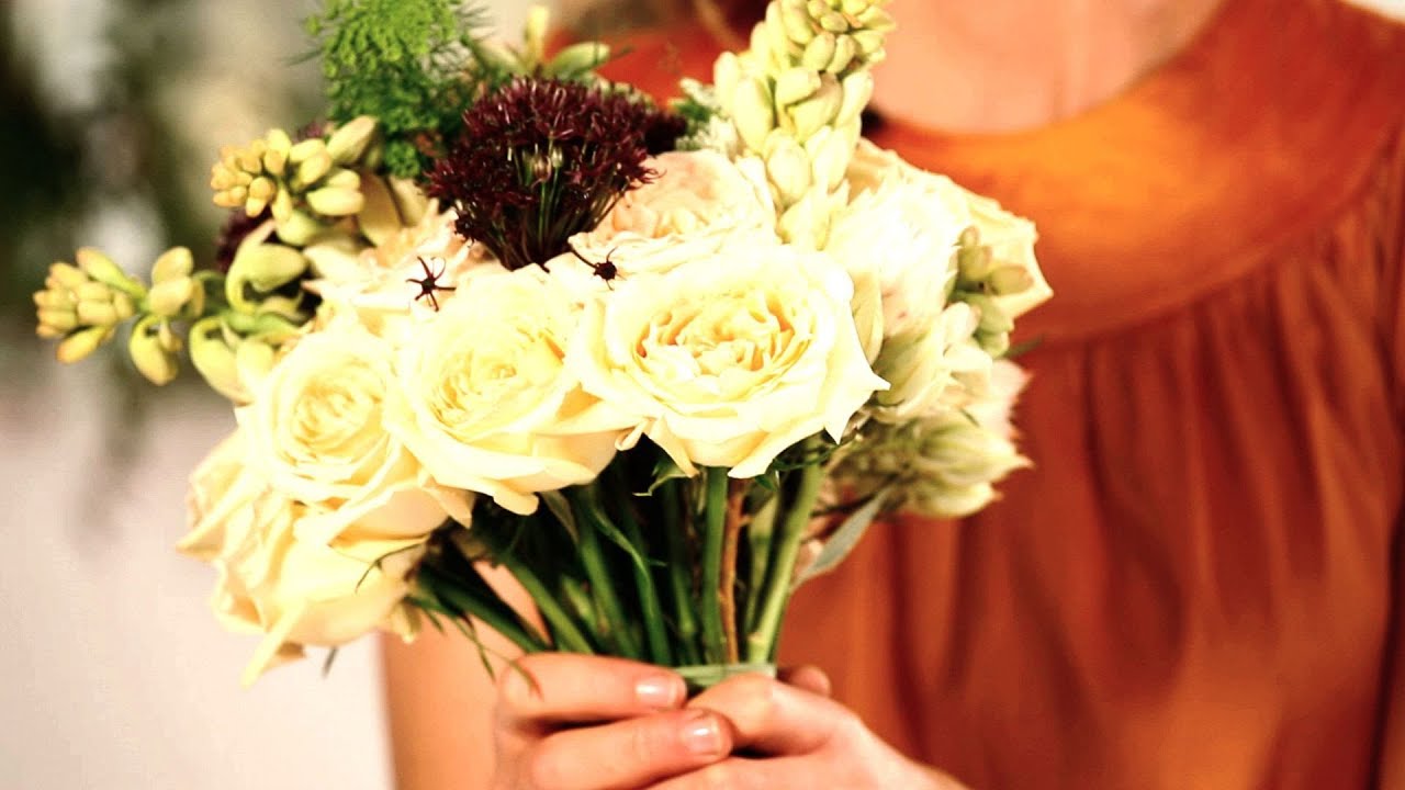 How to Tape & Trim a Bridal Bouquet | Wedding Flowers