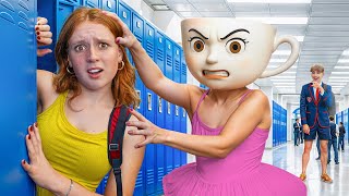 Overleven op de Italiaanse Brainrot-school in het echte leven!