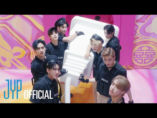 Stray Kids(스트레이 키즈) "CASE 143" M/V