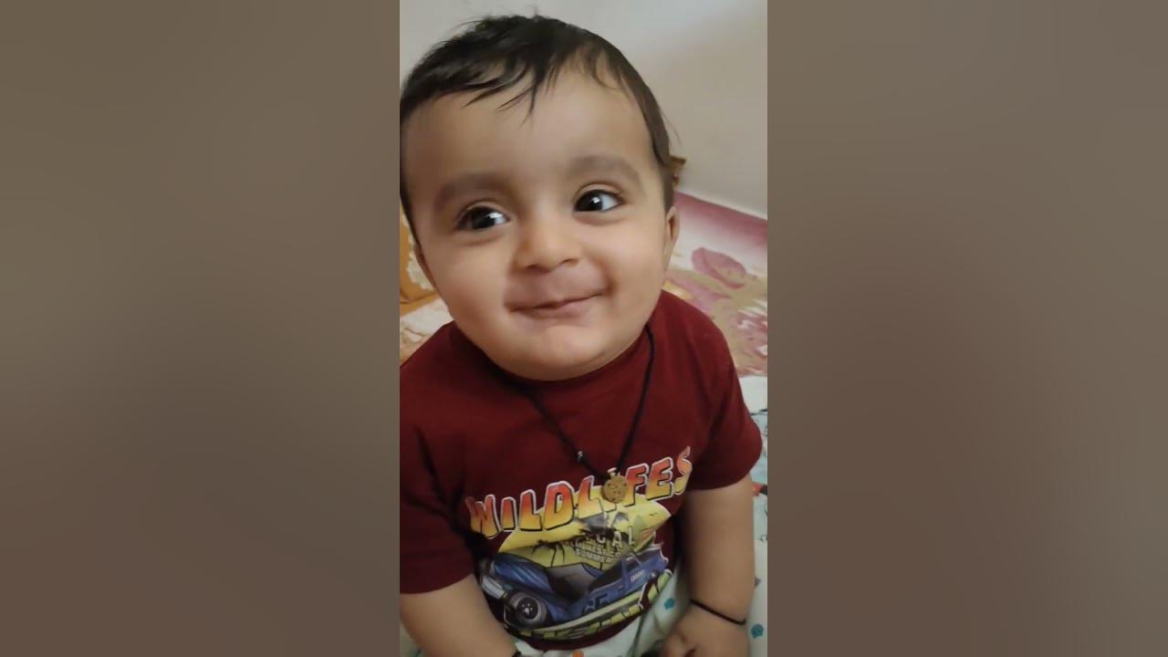 baby-food-while-travelling-option-10-chickoo-khikiduniya-shorts