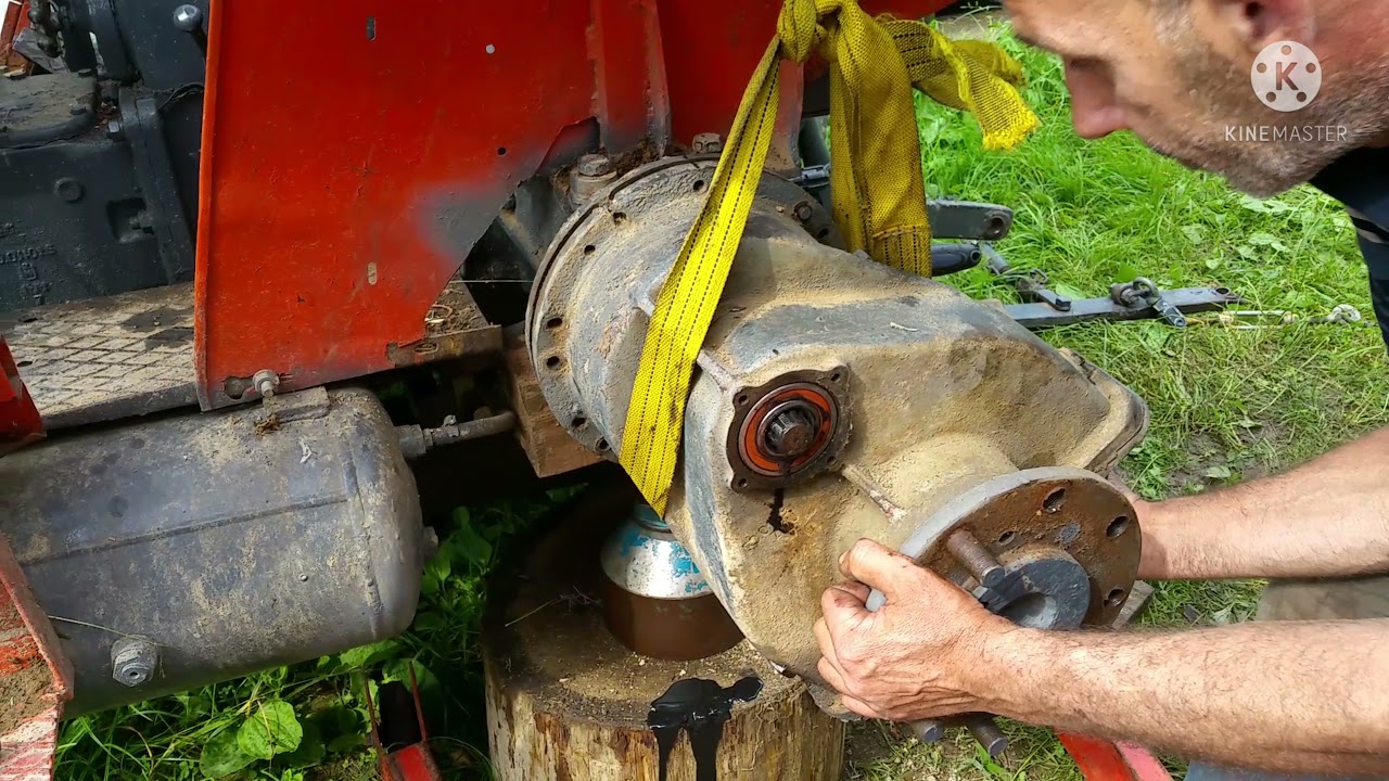 Skidanje pakne sa traktora / Ursus c 335