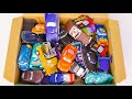 ​ カーズ カラーチェンジャーをたくさん箱から出す Many Disney Cars Color Changers are taken from in a box. Lightning McQueen