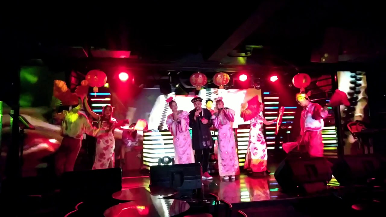 Kiong hi HIGH END BAND FEAT DANCER BOY YouTube