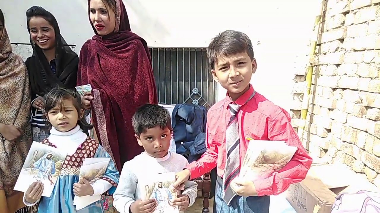 camera iphone 8 plus apk Feeding His Sheep In Pakistan! March 23rd, 2019!