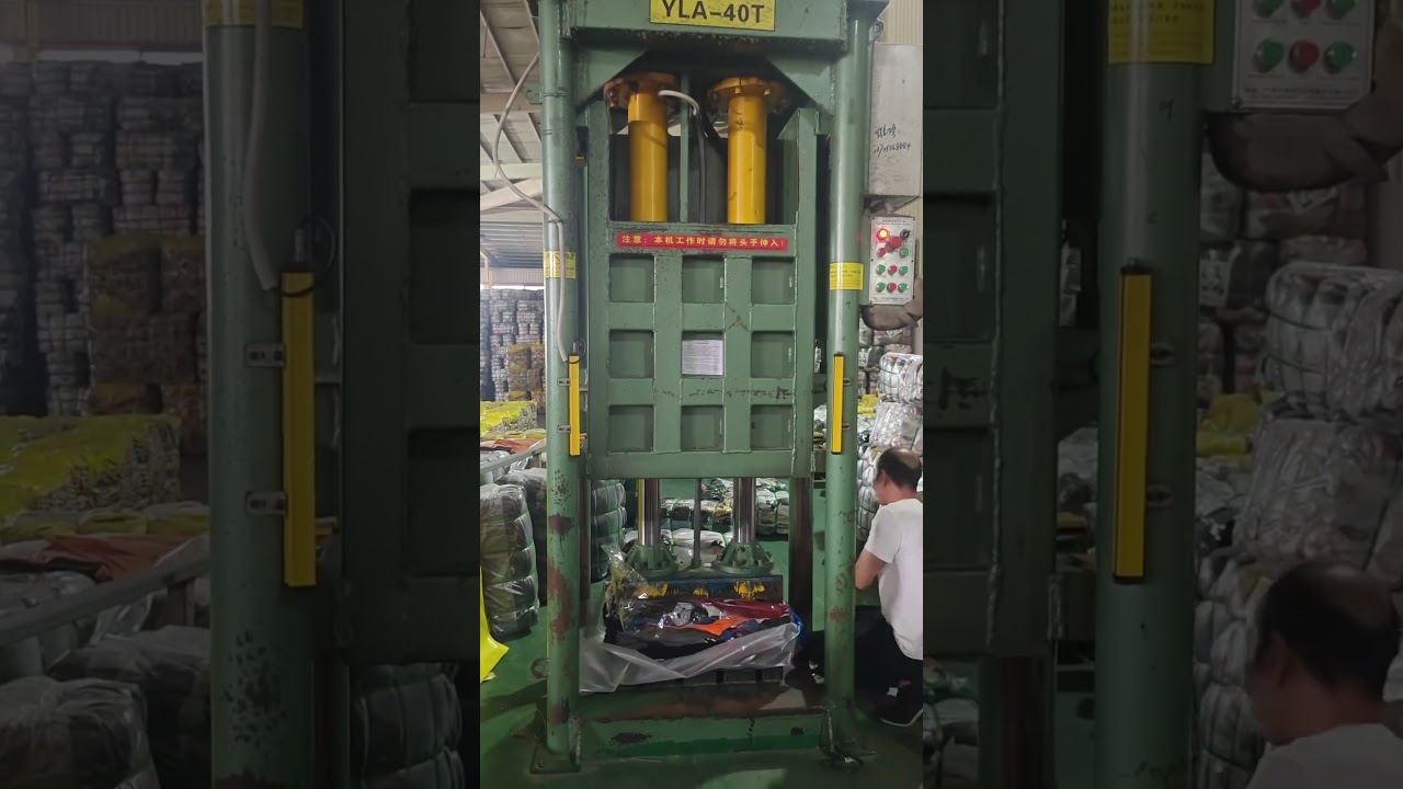 Good raw materials =Good clothes bales.☎️WhatsApp:+44 7763 381469 .#usedclothes #wholesale #export