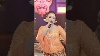 Download Lagu Niken Salindry - Edan Turun | langit hang dadi saksi bumi milu nyakseni putih lan sucine tulus lan MP3