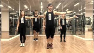 Zumba dance 'contestame el telefono'