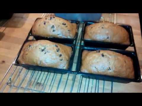 chocolate-chip-zucchini-bread-/-zucchini-muffins-recipe/-quick-bread-without-yeast/-economides