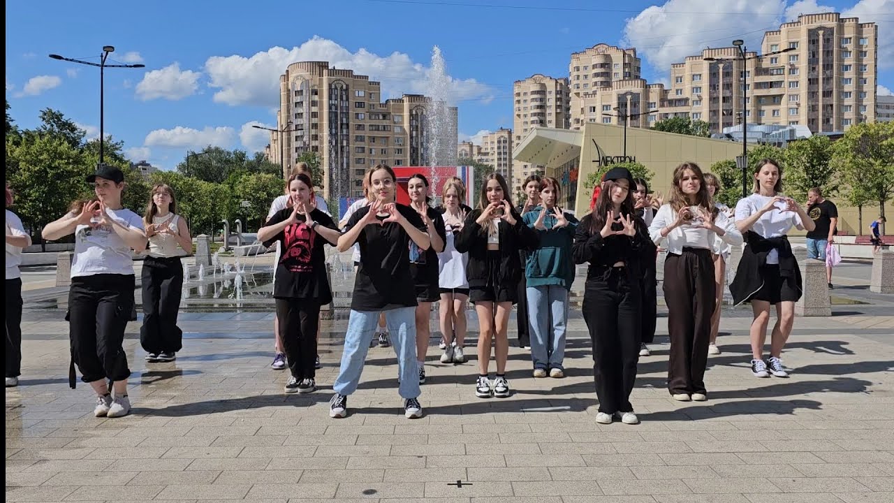 [K-POP IN PUBLIC] - RANDOM PLAY DANCE by Isen | Зеленоград, площадь ...