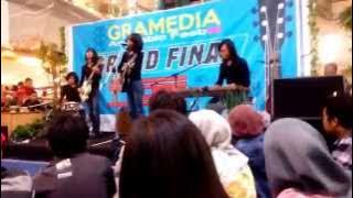 T-Koes band - Why Do You Love Me dan Diana (Koes Plus)