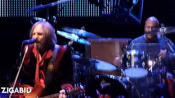 Tom Petty and the Heartbreakers Perfroms Free Fallin Live in Irvine, CA HD