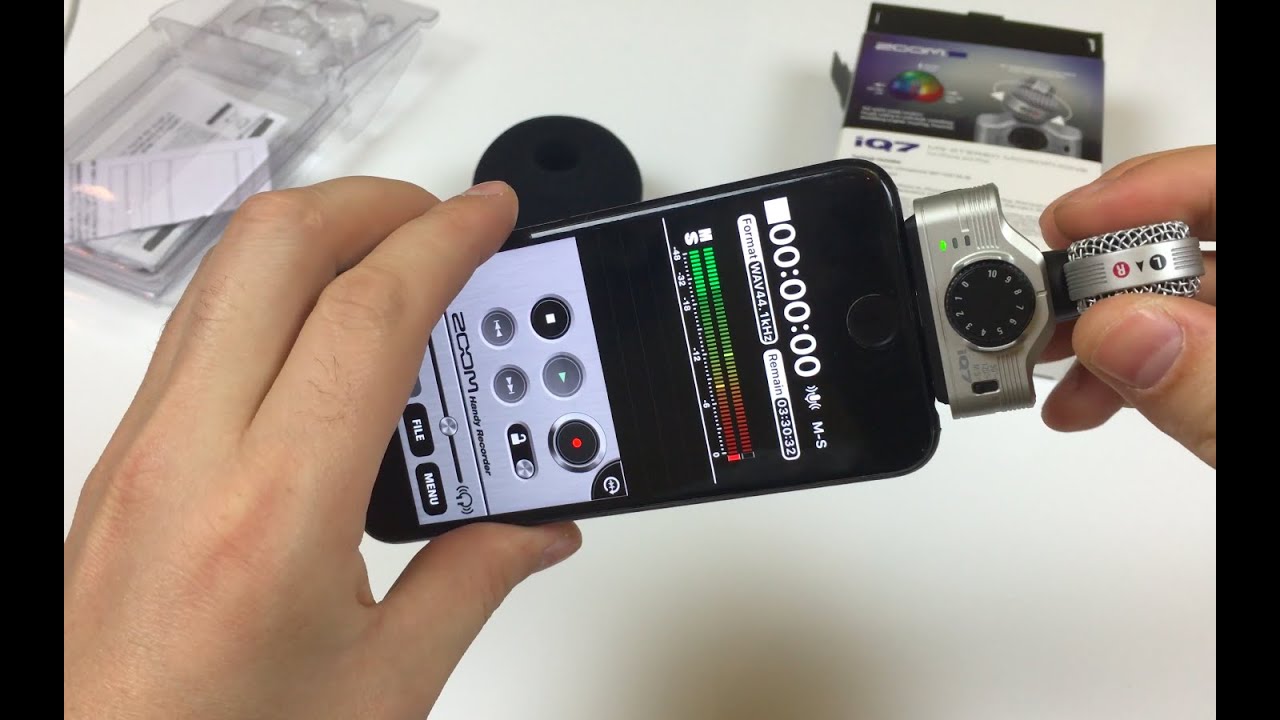 Zoom iQ7 Microphone for iOS Devices - Unboxing and Test (4K Video)