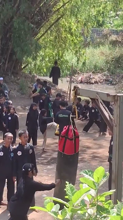 Putri's First Time Joining Pencak Silat