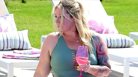 Teresa Haugen Facts and Biography | Curvy | Body P...