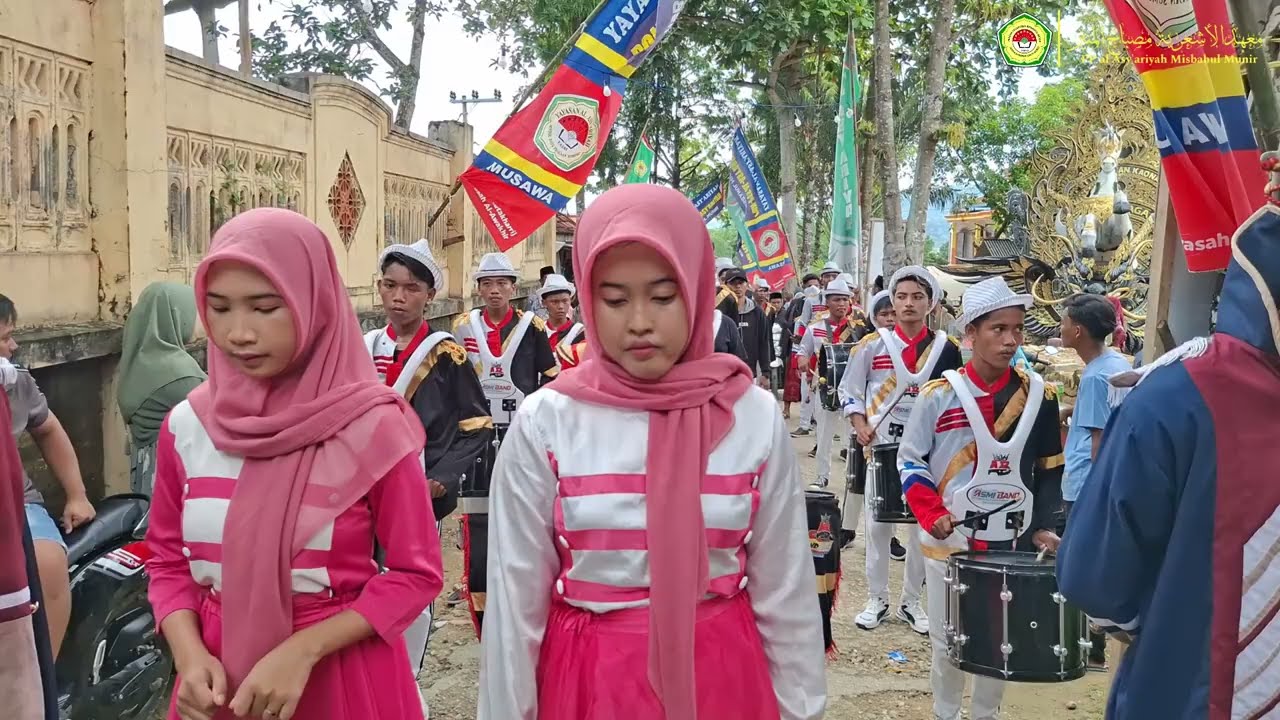 PAWAI AKBAR / KARNAVAL BUDAYA PP. AL-ASY'ARIYAH MISBAHUL MUNIR
