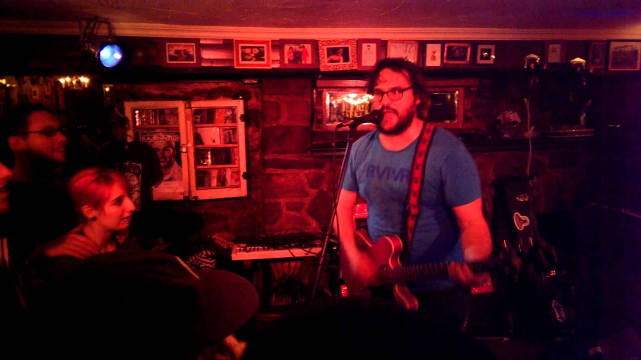 Sports by Robots!Everywhere!! at Grumpy's in Montreal